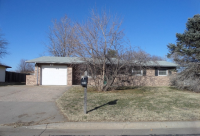 2402 Diane Dr, Dodge City, KS 67801 