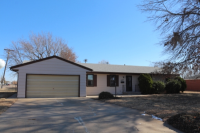 1840 Eleanor St, Kingman, KS 67068 