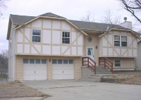 504 E 125th Ter, Olathe, KS 66061 