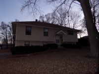 110 E Lois St, Lansing, KS 66043 