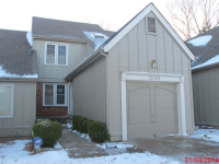 12105 Hayes St, Overland Park, KS 66213 