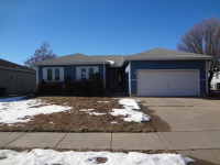 1500 Courtney Dr, Salina, KS 67401 