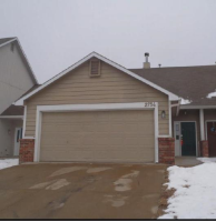 2754 Grand Cir, Lawrence, KS 66047 