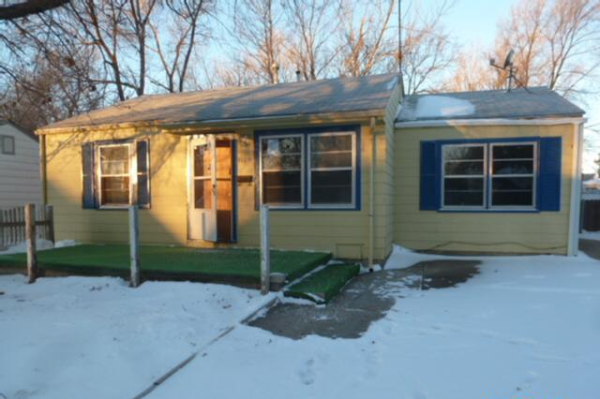 1109 S Christine St, Wichita, KS 67218 