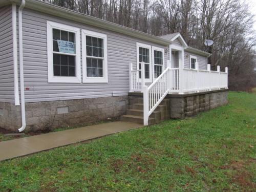 279 PARKER HOLLOW RD, Olive Hill, KY 41164 
