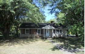 900 MEADOW LANE, RUSSELLVILLE, KY 42276 