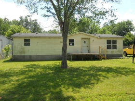 205 OVAL AVE, LOUISVILLE, KY 40229