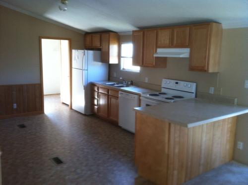 8000 TERRI LN, Middlesboro, KY 40965 