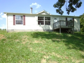 1300 WHITESIDES RD, COXS CREEK, KY 40013 