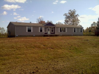 1062 SULPHUR CREEK RD, Burkesville, KY 42717 