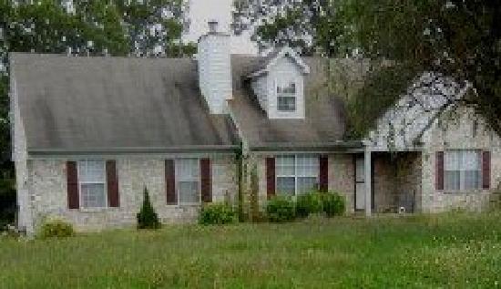 298 Hickory Woods Dr, Taylorsville, KY 40071 