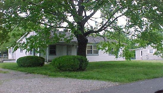 104 Woodbine Street, Hopkinsville, KY 42240 