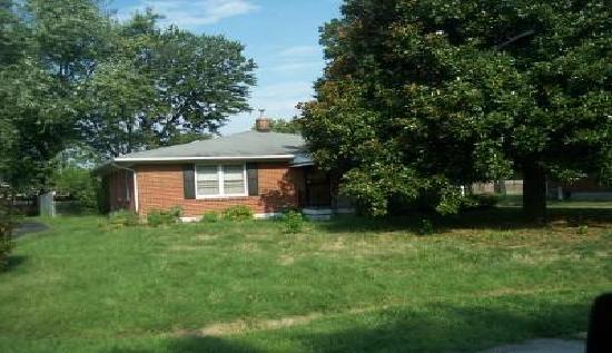 5121 Emerald Drive, Louisville, KY 40219 