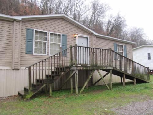 71 KINSEY DR, Pikeville, KY 41501 