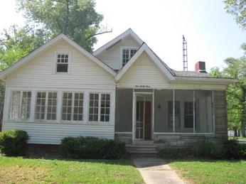 933 N 22nd St, Paducah, KY 42001 