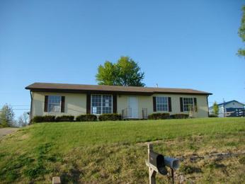 8063 Stonelick Rd, Maysville, KY 41056 
