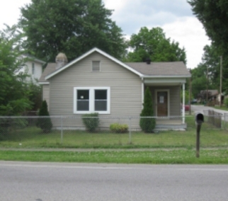 1901 Lower Hunters Trce, Louisville, KY 40216 