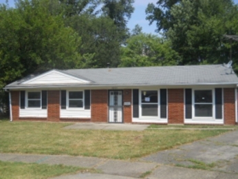 5215 Green Cove Cir, Louisville, KY 40218 