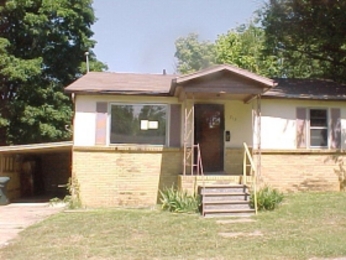 713 Buckley Dr, Hopkinsville, KY 42240 