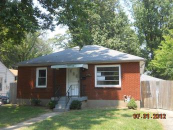 1915 Garrs Ln, Louisville, KY 40216 