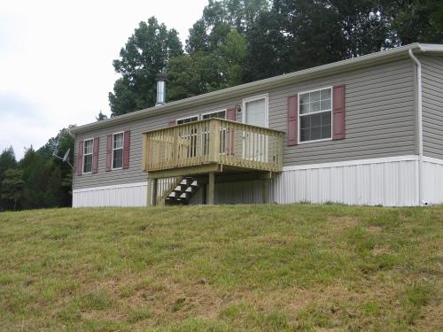 203 FOXCLIFF RD, Owingsville, KY 40360 