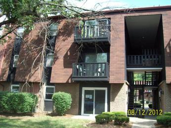 3501 Lodge Lane #302, Louisville, KY 40218 