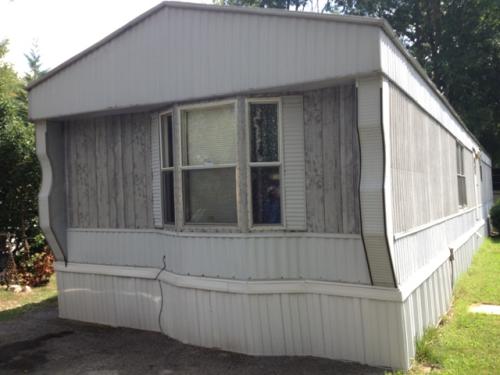 8219 MINOR LN TRLR 185, Louisville, KY 40219 