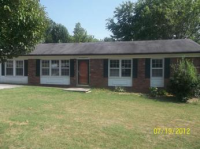 137 Meadow Dr, Glasgow, KY 42141 