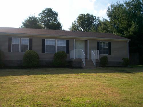 880 SPRINGFIELD RD, Elizabethtown, KY 42701 