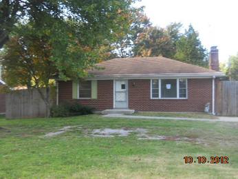 9904 Stonestreet Rd, Louisville, KY 40272 