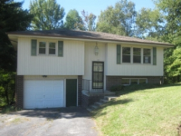 115 Meade Dr, Irvine, KY 40336 
