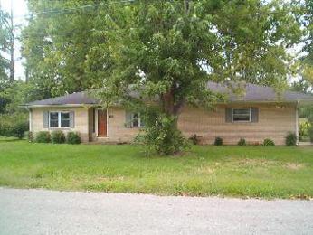 300 Meadow Ln, Madisonville, KY 42431 