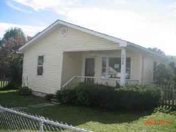 1026 Pine St, Flatwoods, KY 41139 