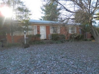 3020 Mid Dale Ln, Louisville, KY 40220 