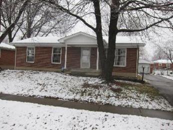 3447 Fernheather Dr, Louisville, KY 40216 