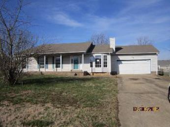 519 Indian Ave, Oak Grove, KY 42262 