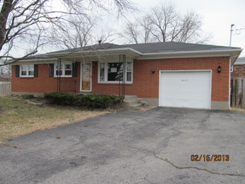 8025 Oakmont Drive, Louisville, KY 40219 