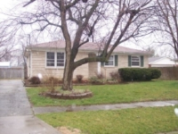 4809 Cova Dr, Louisville, KY 40216 