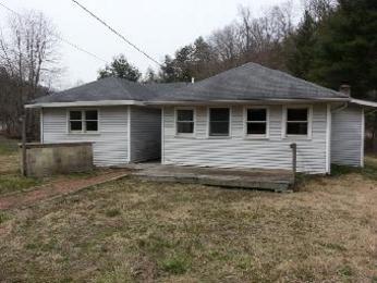 29 Ky Route 1596, Boons Camp, KY 41204 