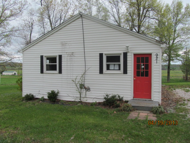 921 Salt River Rd, Vine Grove, KY 40175 