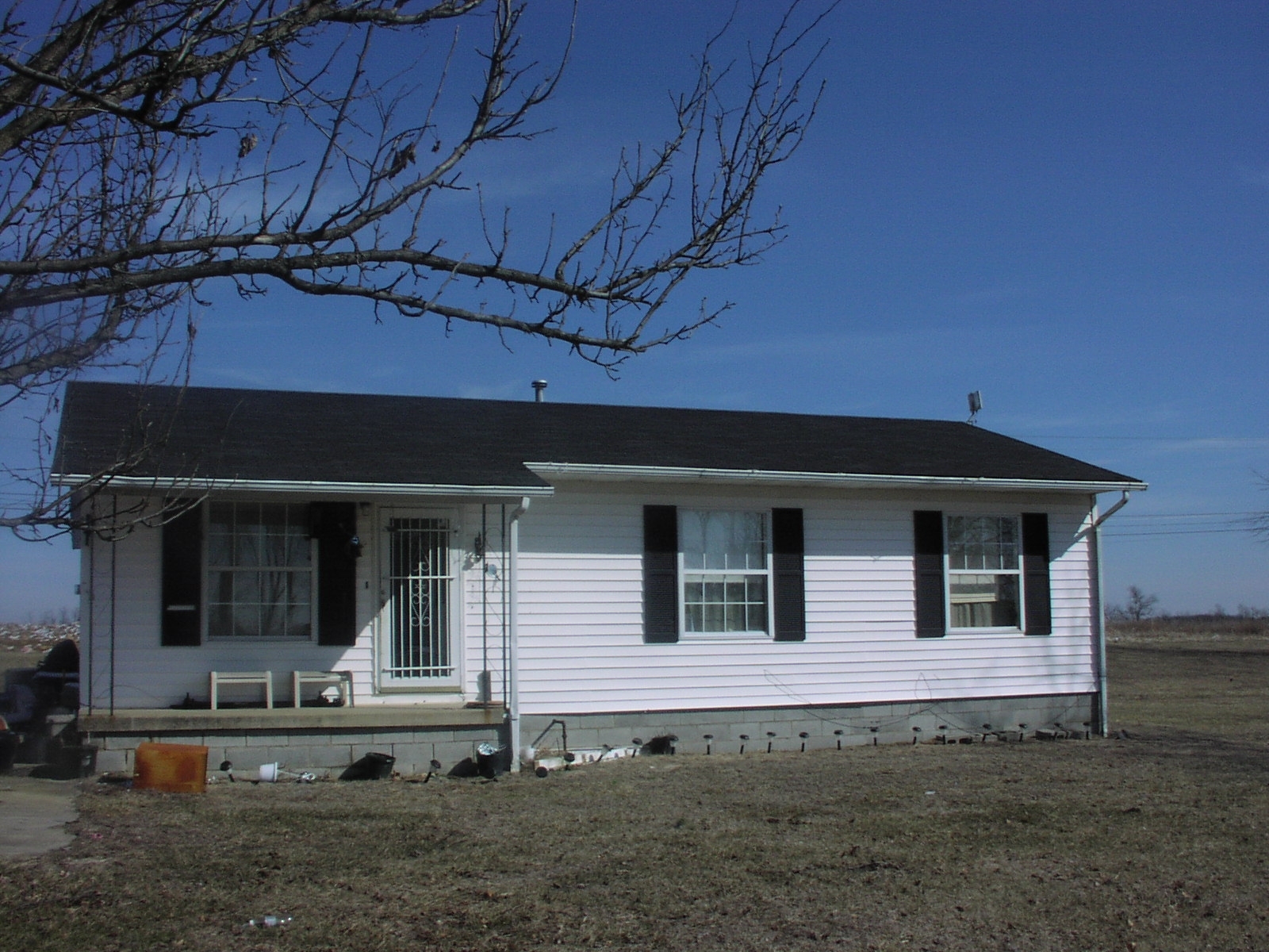 6560 WEST KY 10, TOLLESBORO, KY 41189 