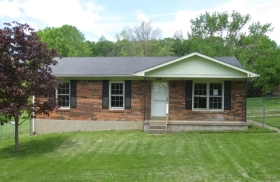 1101 W Mailback Way, Crestwood, KY 40014 