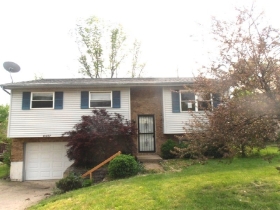 8457 Village Dr, Florence, KY 41042 