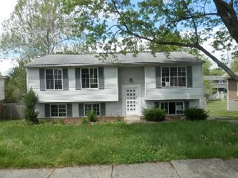 8212 Vaughn Mill Rd, Louisville, KY 40228 