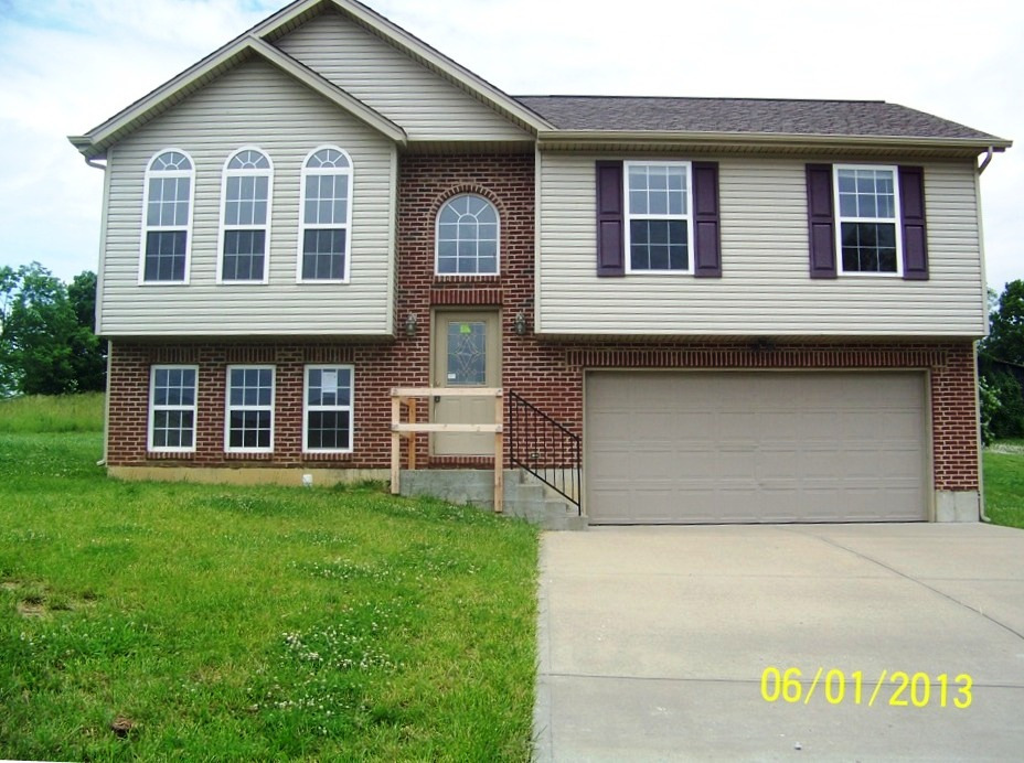 119 Summerfield Drive, Dry Ridge, KY 41035 