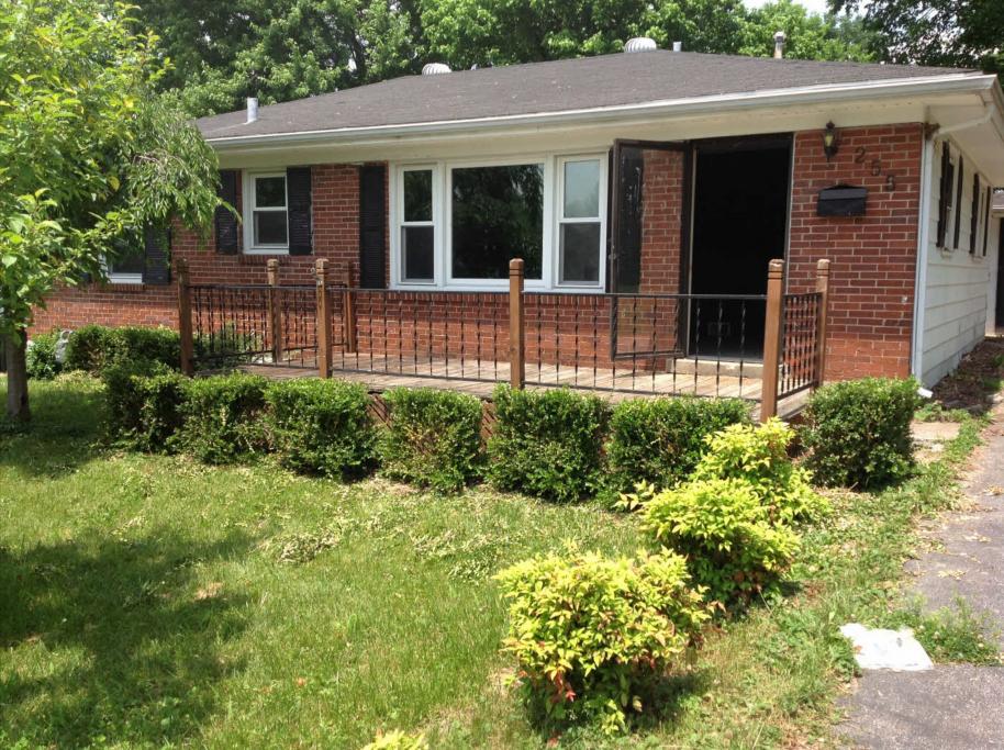 255 Sycamore Dr, Frankfort, KY 40601 