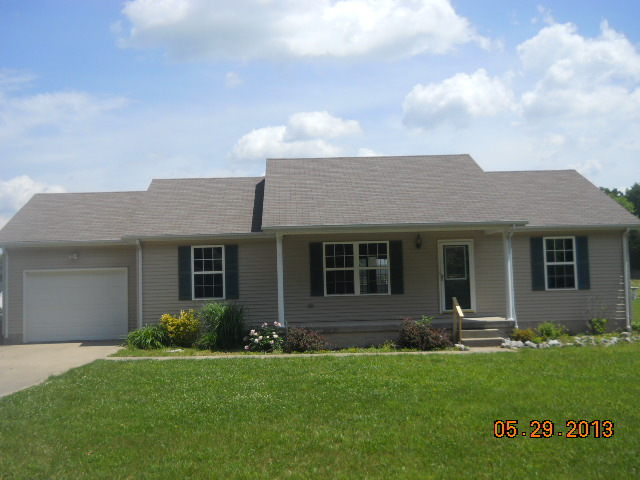 709 Elmwood Dr, Leitchfield, KY 42754 
