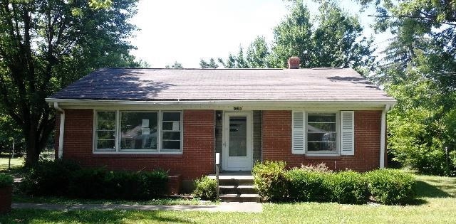 2238 Peaslee Rd, Louisville, KY 40216 