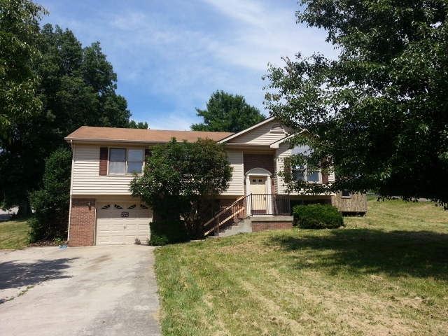 716 Scaffold Cane Rd, Berea, KY 40403 