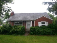 306 Lexington St, Lancaster, KY 40444 